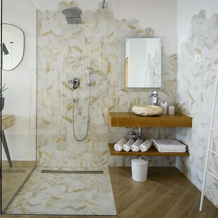 Apartamento Gallery Luxury & Rooms-only Adults *