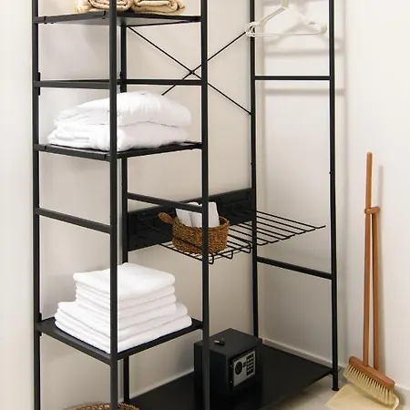 Gallery Luxury Suites & Rooms-Only Adults *