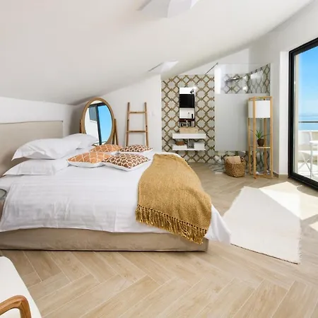 Apartment Gallery Luxury Suites & Rooms-Only Adults