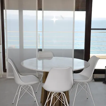 Gallery Luxury Suites & Rooms-Only Adults * Split