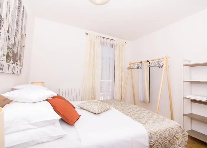 アパート Gallery Luxury & Rooms-only Adults *