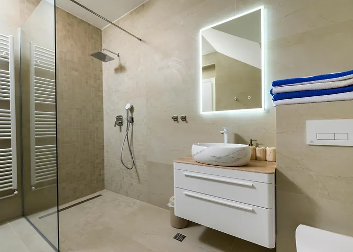 Gallery Luxury & Rooms-only Adults 公寓 斯普利特