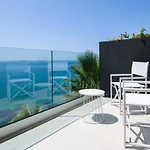 Gallery Luxury & Rooms-only Adults Apartament *