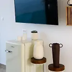 Gallery Luxury & Rooms-only Adults * Split