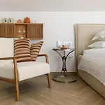 Gallery Luxury & Rooms-only Adults * Split