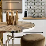 Apartament Gallery Luxury & Rooms-only Adults