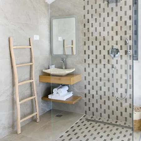 Gallery Luxury & Rooms-only Adults Daire *