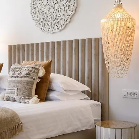 Gallery Luxury & Rooms-only Adults Daire Split