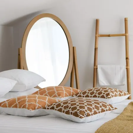 Gallery Luxury & Rooms-only Adults Daire