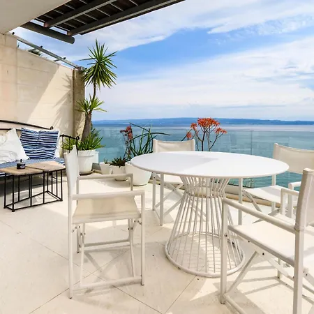 Gallery Luxury Suites & Rooms-Only Adults